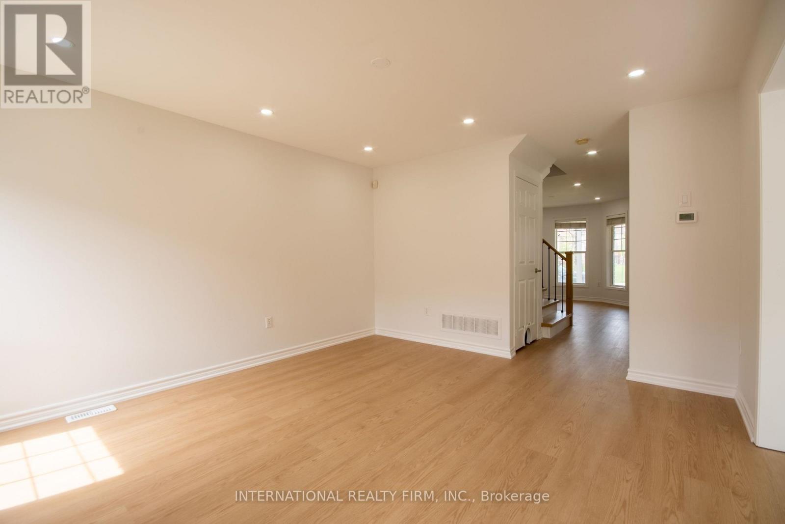 885 Gazley Circle, Milton, Ontario  L9T 6L7 - Photo 8 - W13142172