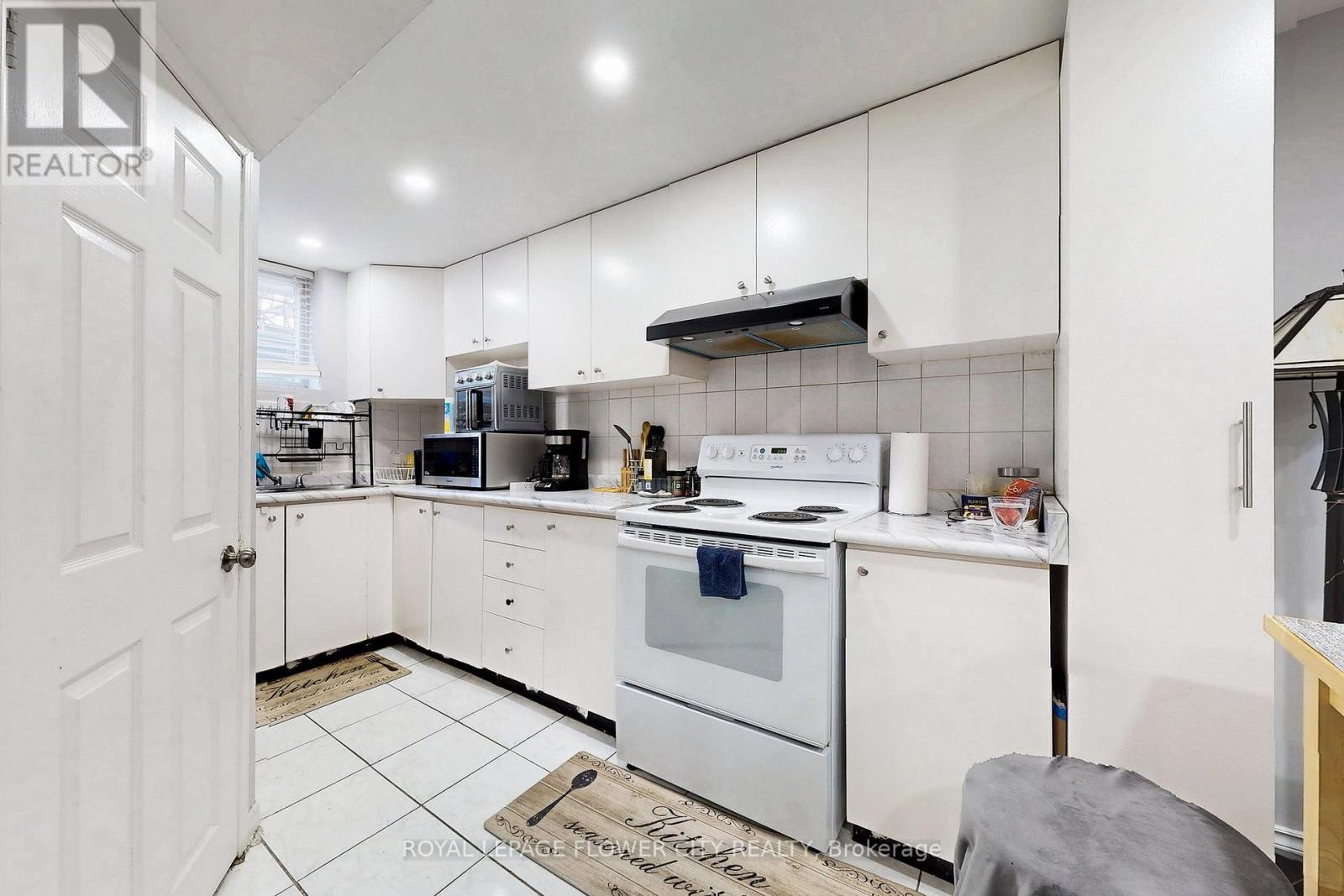 656 Esprit Crescent, Mississauga, Ontario  L5R 3B9 - Photo 35 - W13142194