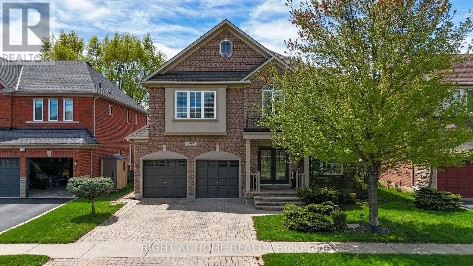 2461 Whistling Springs Crescent, Oakville, Ontario  L6M 5G4 - Photo 2 - W13142202