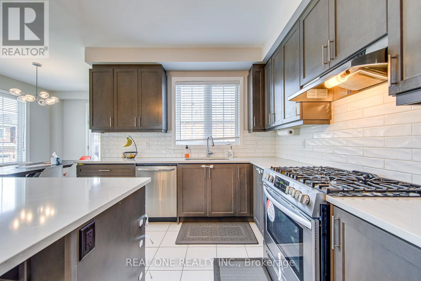 1402 Lakeport Crescent, Oakville, Ontario  L6H 3S1 - Photo 17 - W13142288