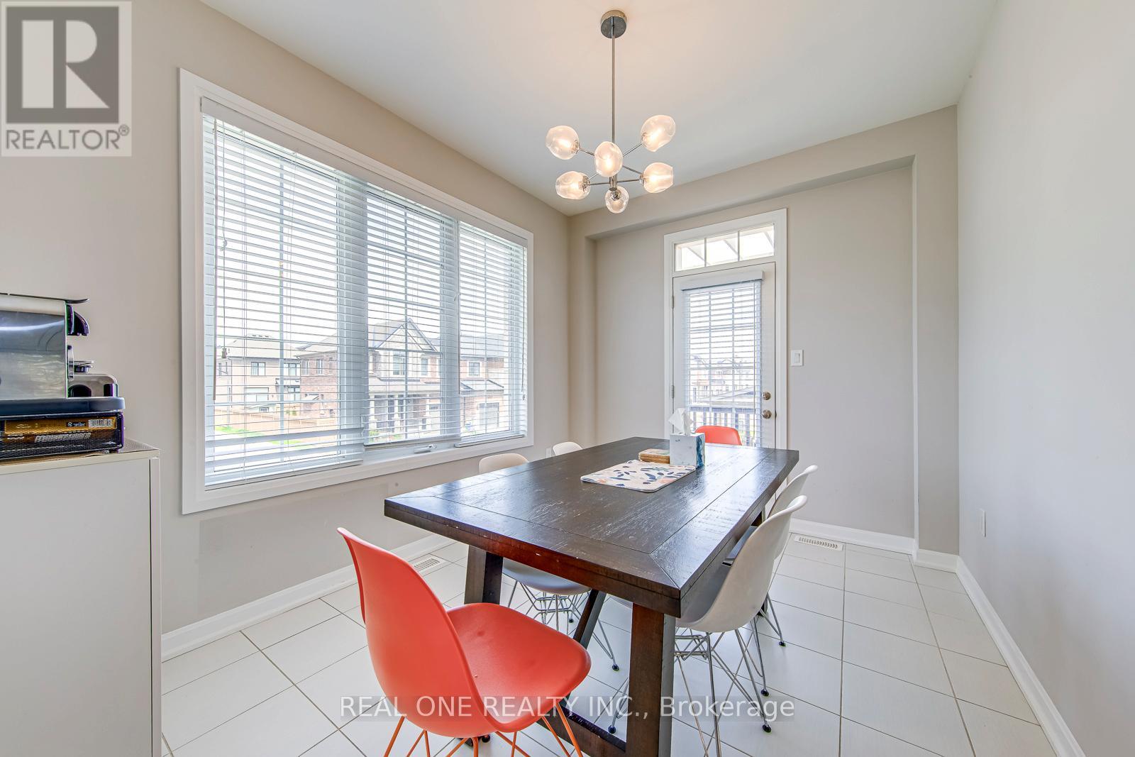1402 Lakeport Crescent, Oakville, Ontario  L6H 3S1 - Photo 18 - W13142288