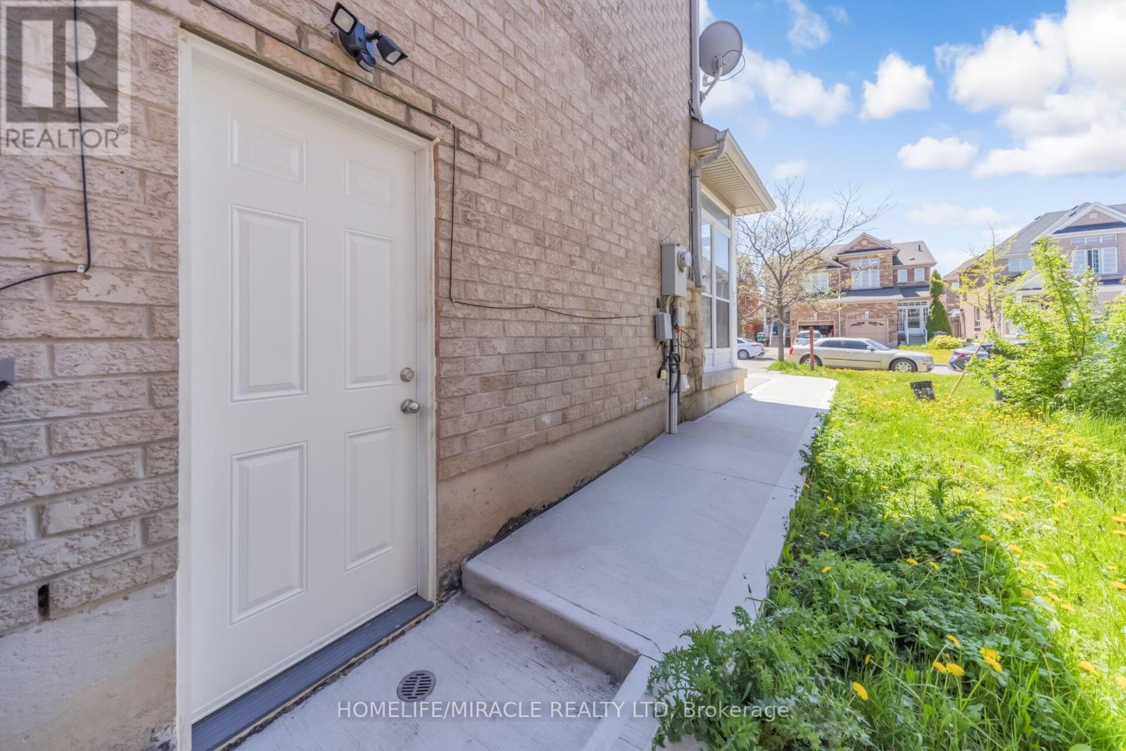 5 Cherryplum Way, Brampton, Ontario  L6S 6J8 - Photo 35 - W13142312