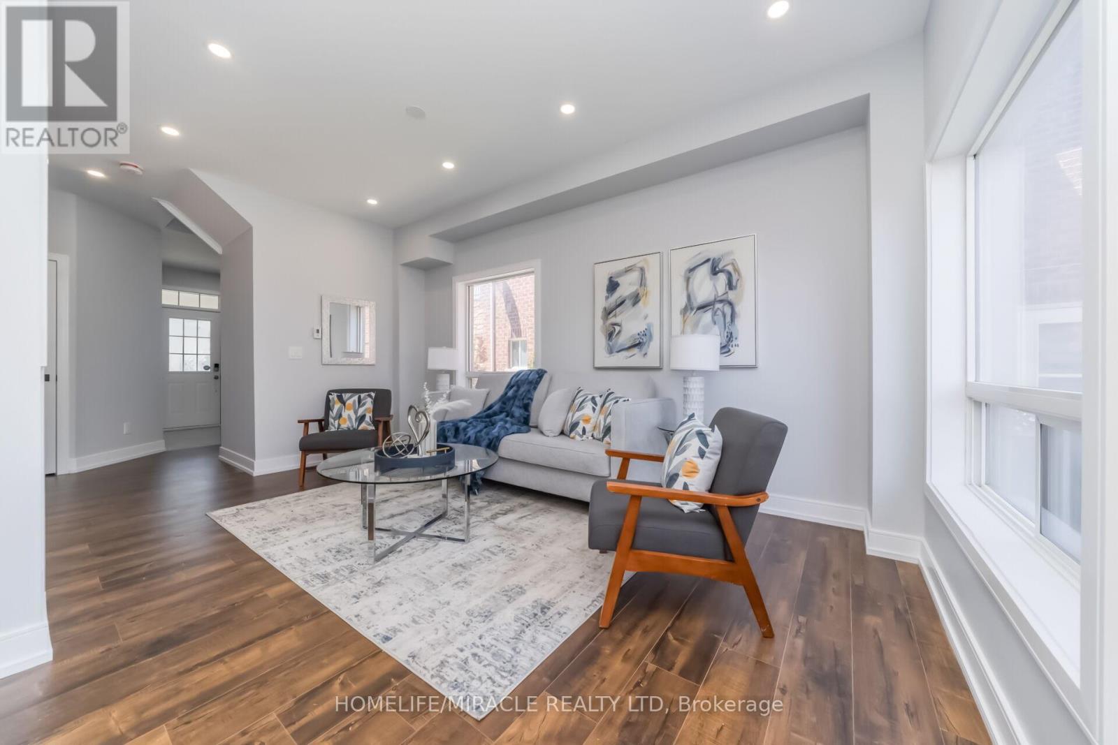 5 Cherryplum Way, Brampton, Ontario  L6S 6J8 - Photo 9 - W13142312