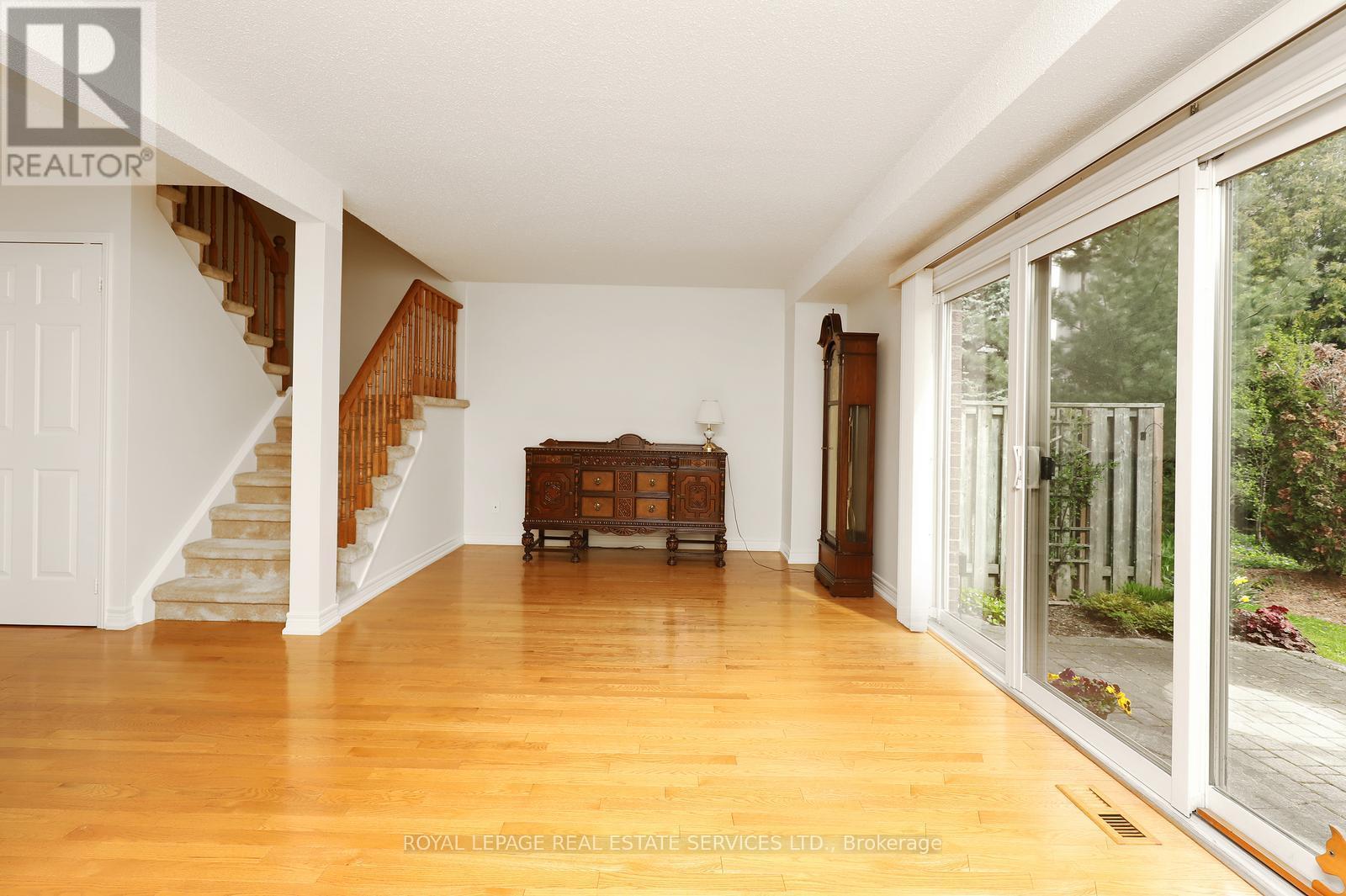 28 - 1180 Walden Circle, Mississauga, Ontario  L5J 4J9 - Photo 3 - W13142330