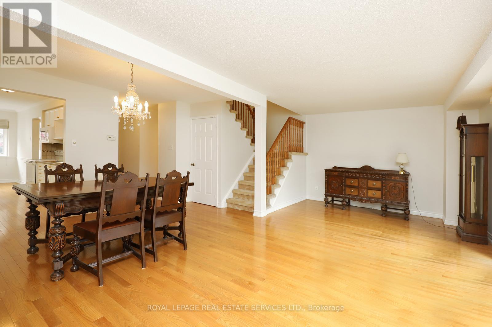 28 - 1180 Walden Circle, Mississauga, Ontario  L5J 4J9 - Photo 5 - W13142330