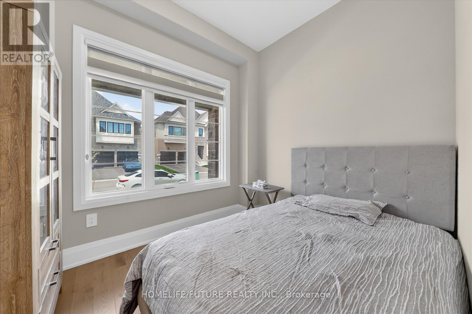 1535 Buttercup Court, Milton, Ontario  L9E 2G3 - Photo 7 - W13142392
