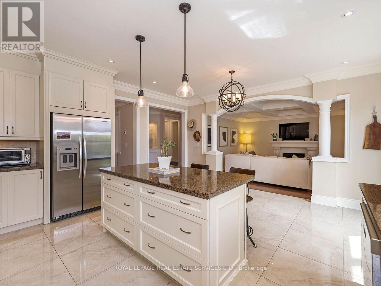 24 Jopling Avenue N, Toronto, Ontario  M9B 4E7 - Photo 14 - W13142448
