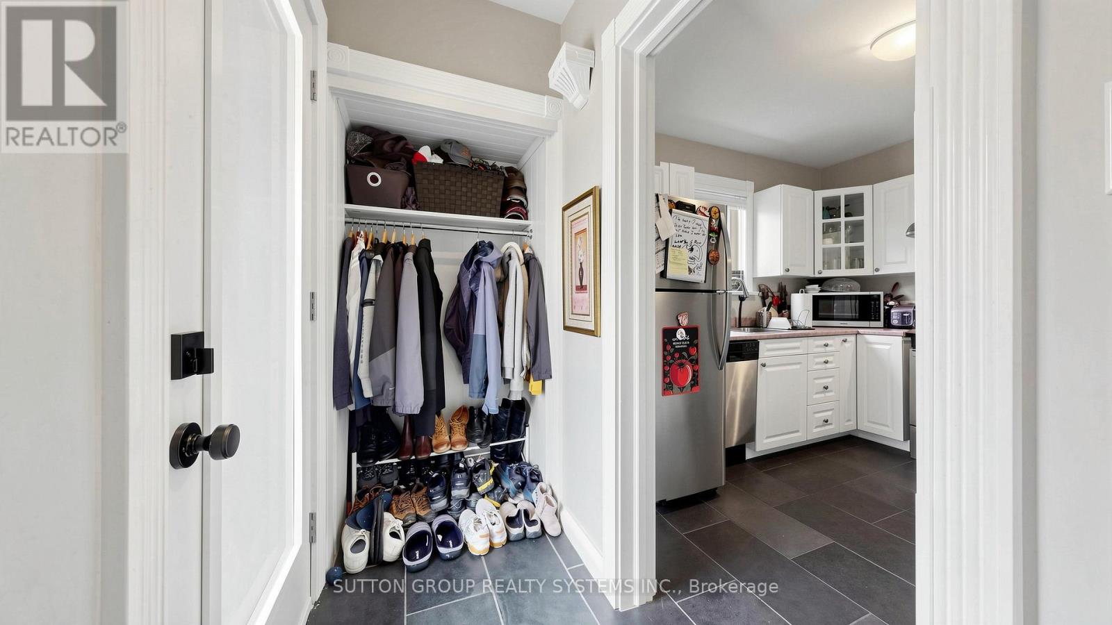 14 Elsfield Road, Toronto, Ontario  M8Y 3R4 - Photo 18 - W13142456