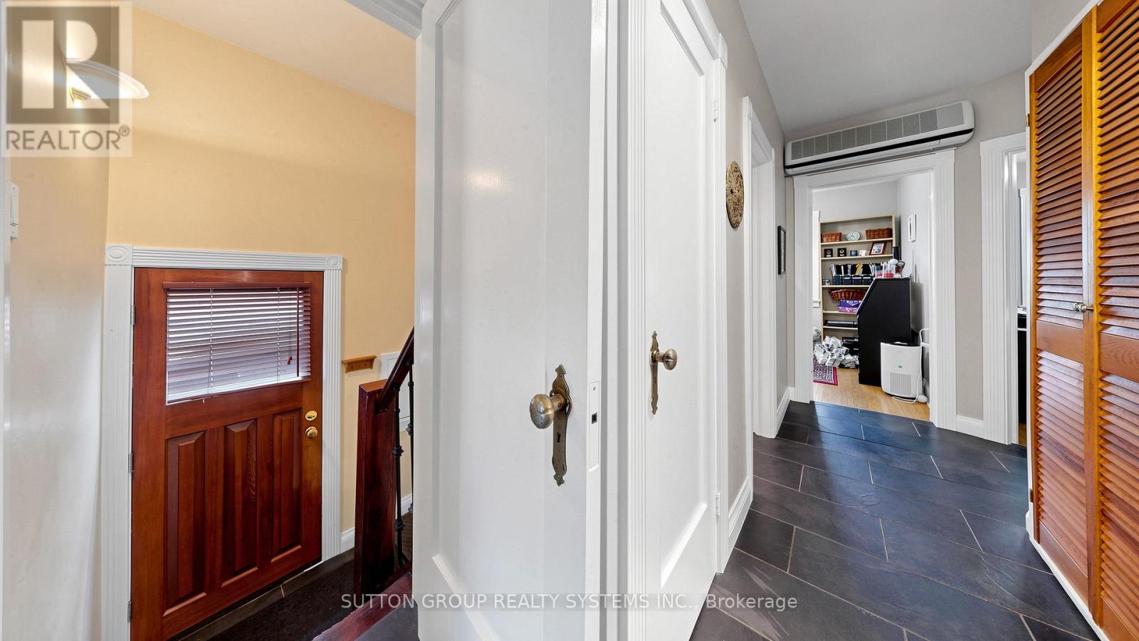 14 Elsfield Road, Toronto, Ontario  M8Y 3R4 - Photo 19 - W13142456