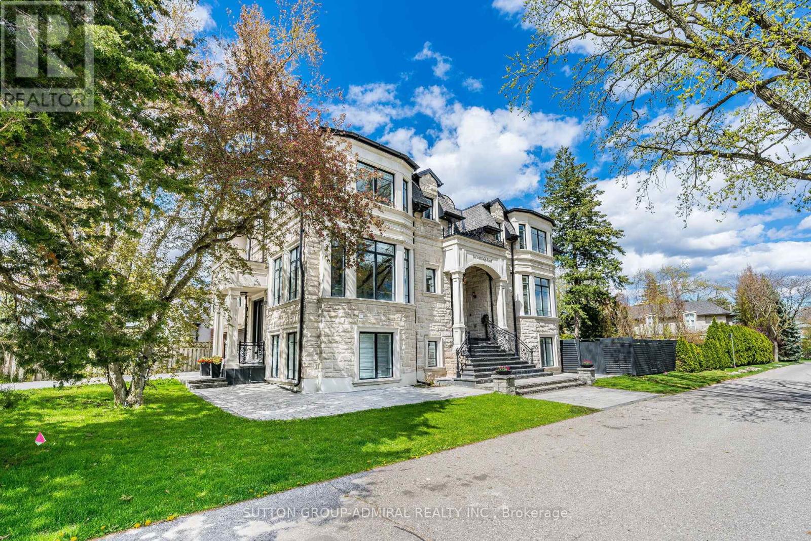 30 Westridge Road, Toronto, Ontario  M9A 4E8 - Photo 2 - W13142474