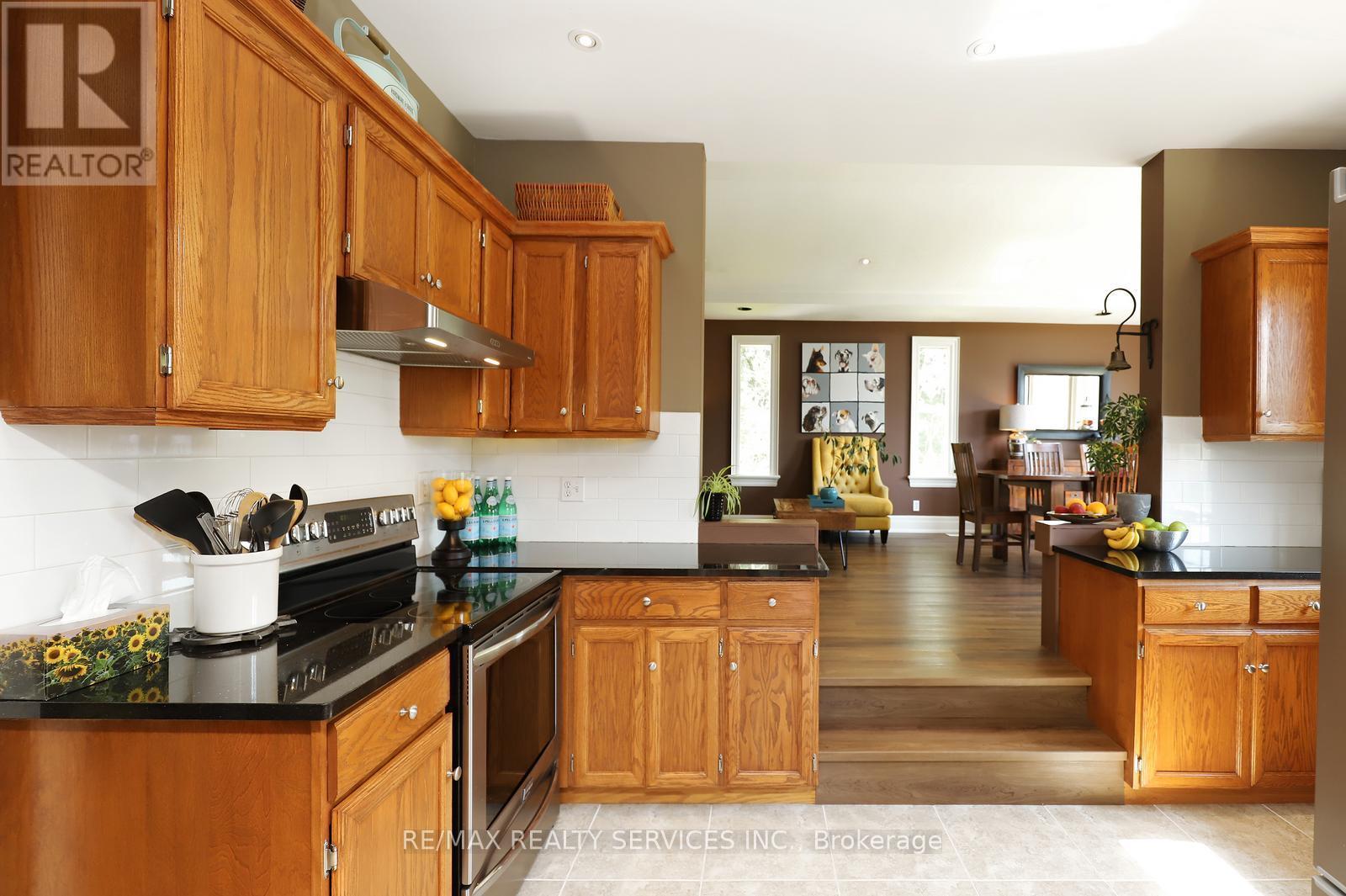 15951 Humber Station Road, Caledon, Ontario  L7E 3A3 - Photo 16 - W13142504