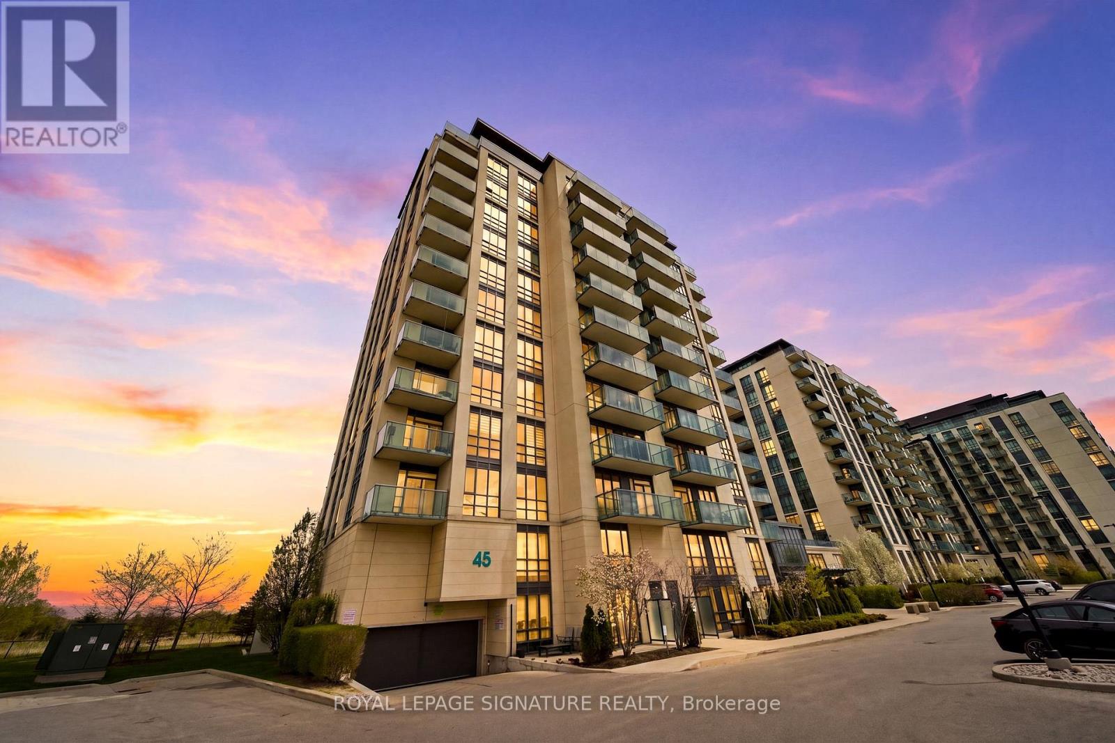 806 - 45 Yorkland Boulevard, Brampton, Ontario  L6P 4B4 - Photo 1 - W13142514