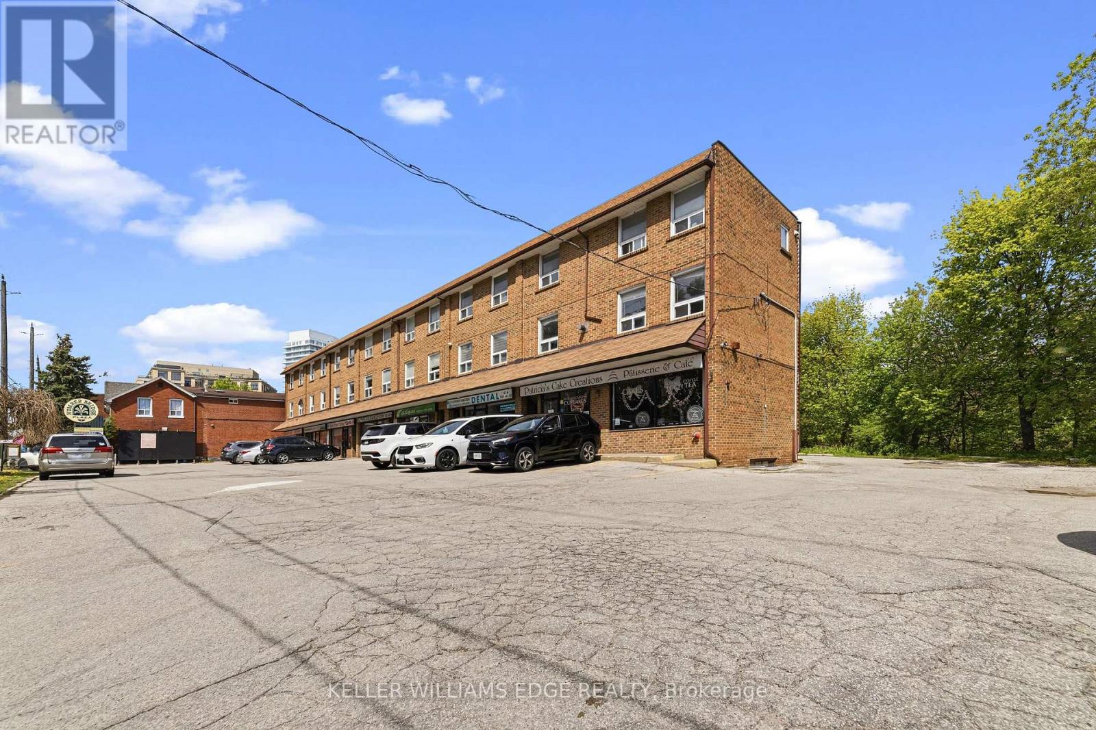 4136 Dundas Street W, Toronto, Ontario  M8X 1X3 - Photo 2 - W13142544
