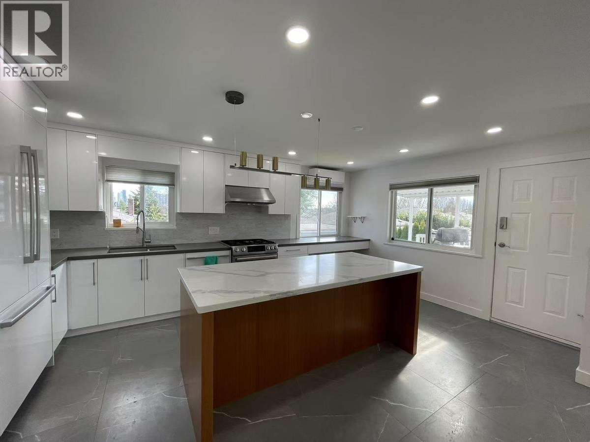 3100 VANNESS AVENUE, Vancouver, British Columbia