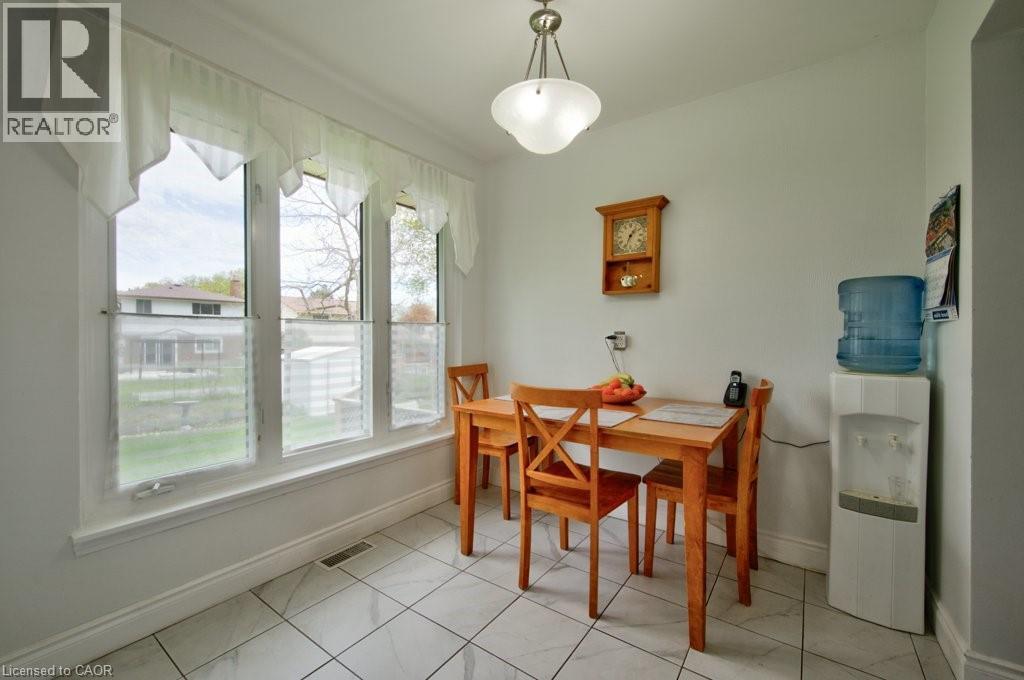 34 Westwood Crescent, Kitchener, Ontario  N2M 2L8 - Photo 7 - 40830958