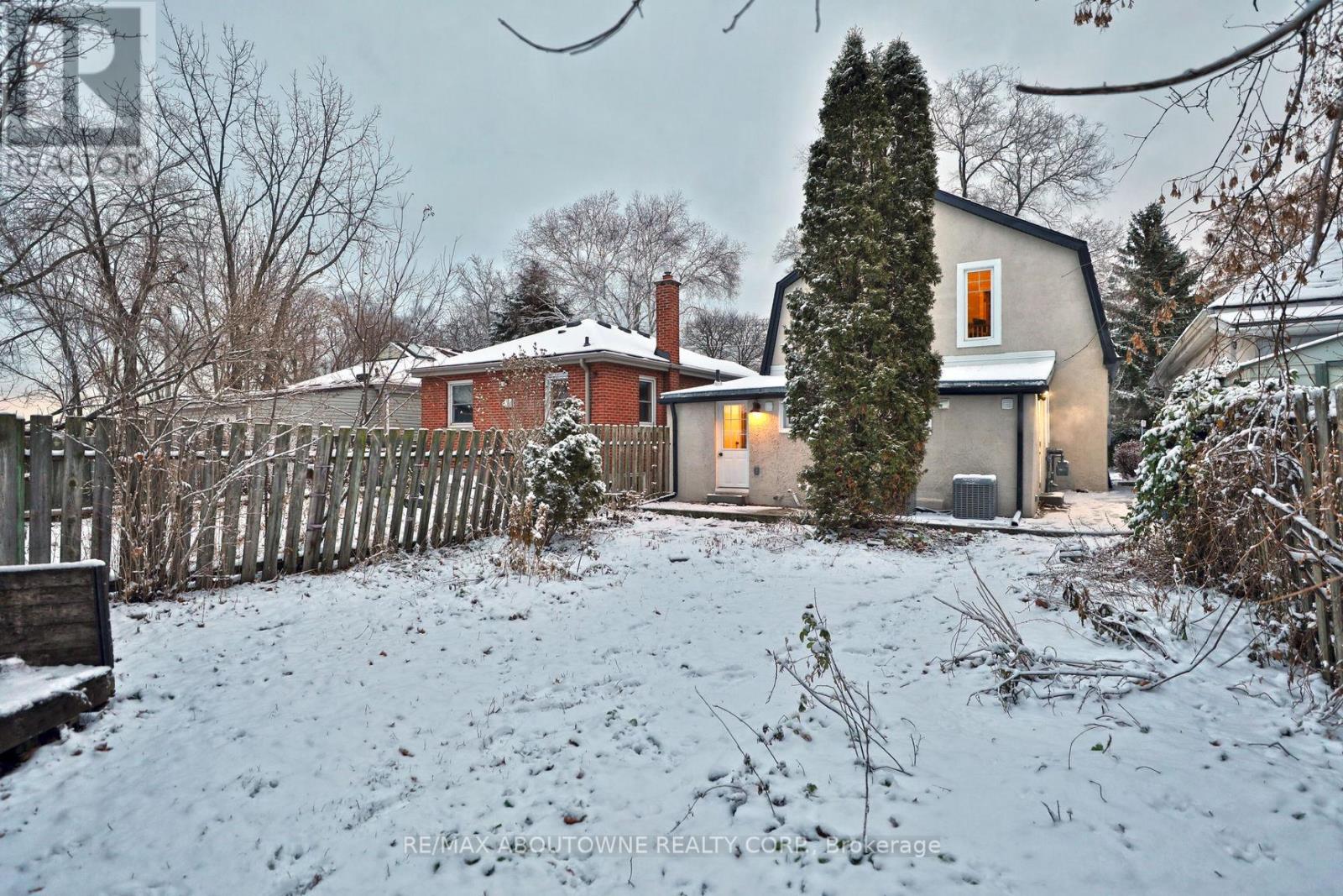 31-33 Hawthorne Avenue, Hamilton, Ontario  L8P 4P7 - Photo 32 - X13142332