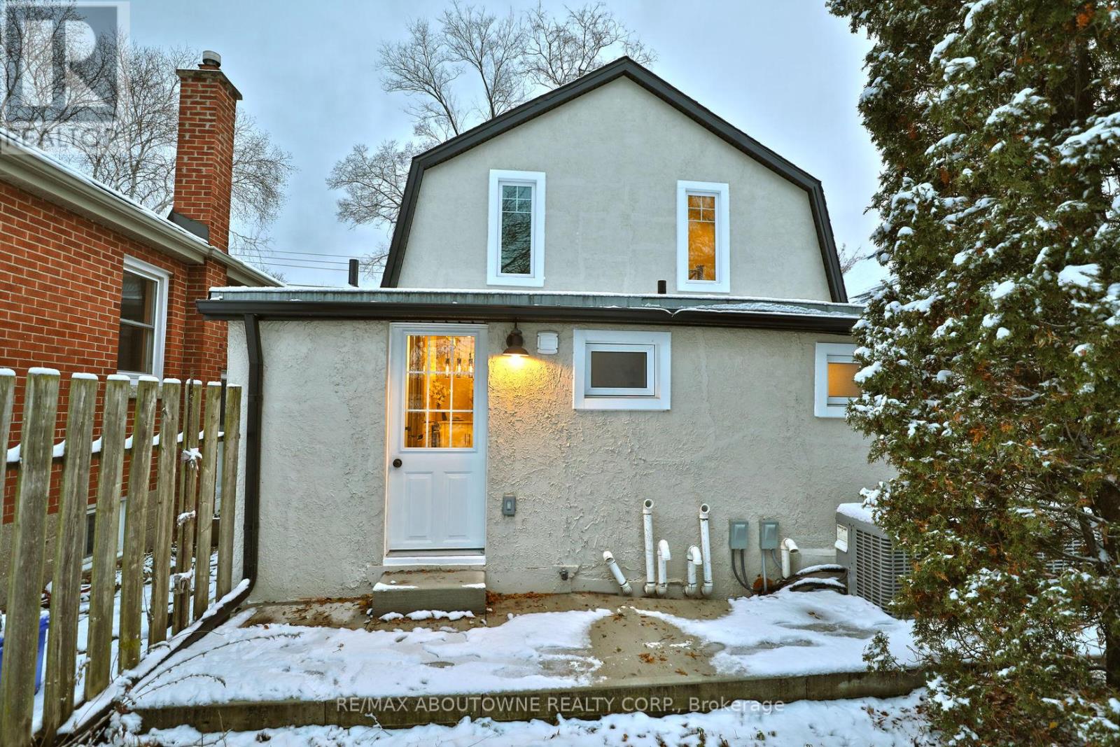 31-33 Hawthorne Avenue, Hamilton, Ontario  L8P 4P7 - Photo 33 - X13142332