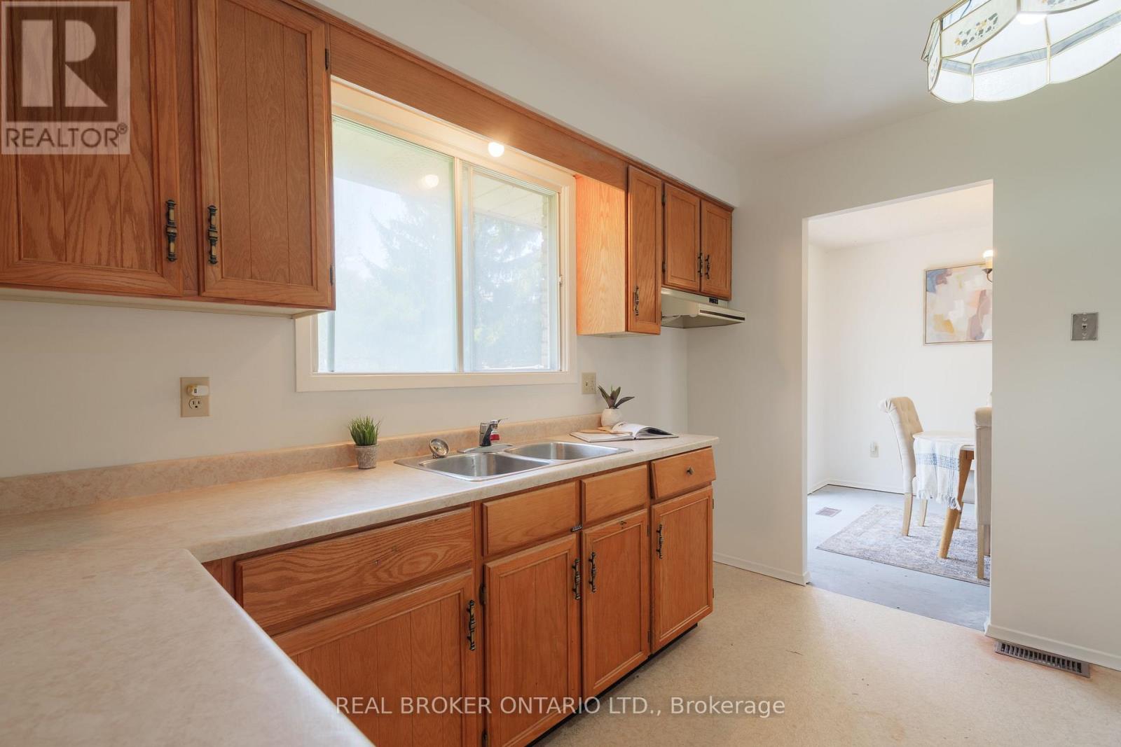 194 Fiddlers Green Road, Hamilton, Ontario  L9G 1W6 - Photo 11 - X13142358