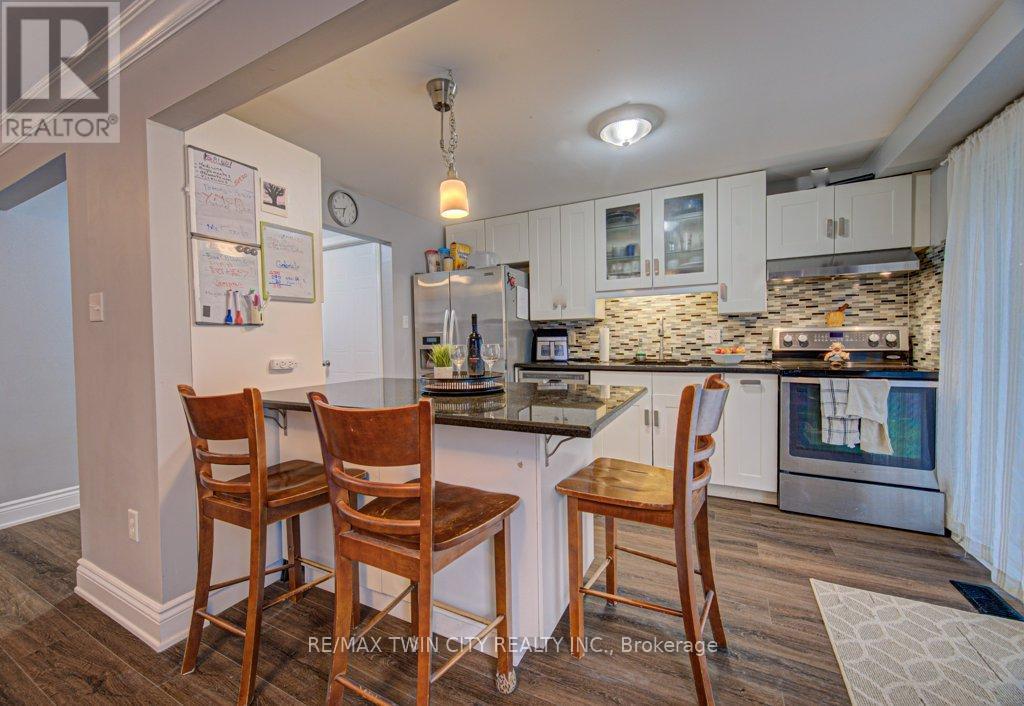 237b Thistleglen Place, Waterloo, Ontario  N2T 2A6 - Photo 13 - X13142468