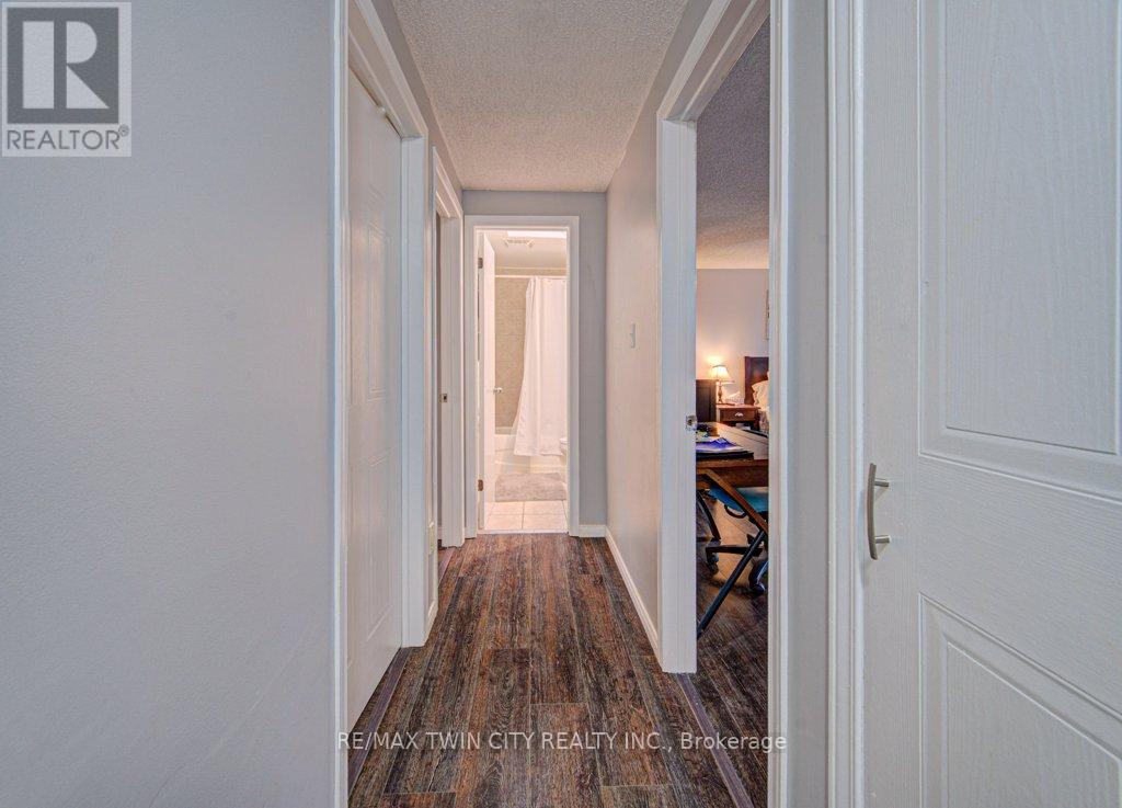 237b Thistleglen Place, Waterloo, Ontario  N2T 2A6 - Photo 19 - X13142468