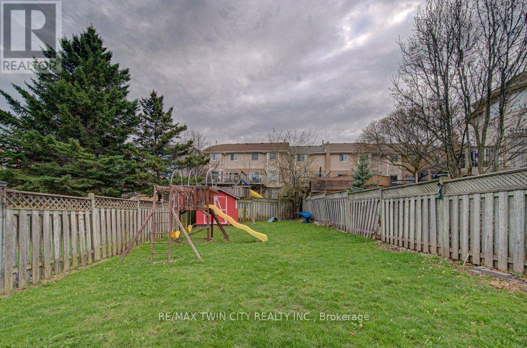237b Thistleglen Place, Waterloo, Ontario  N2T 2A6 - Photo 32 - X13142468