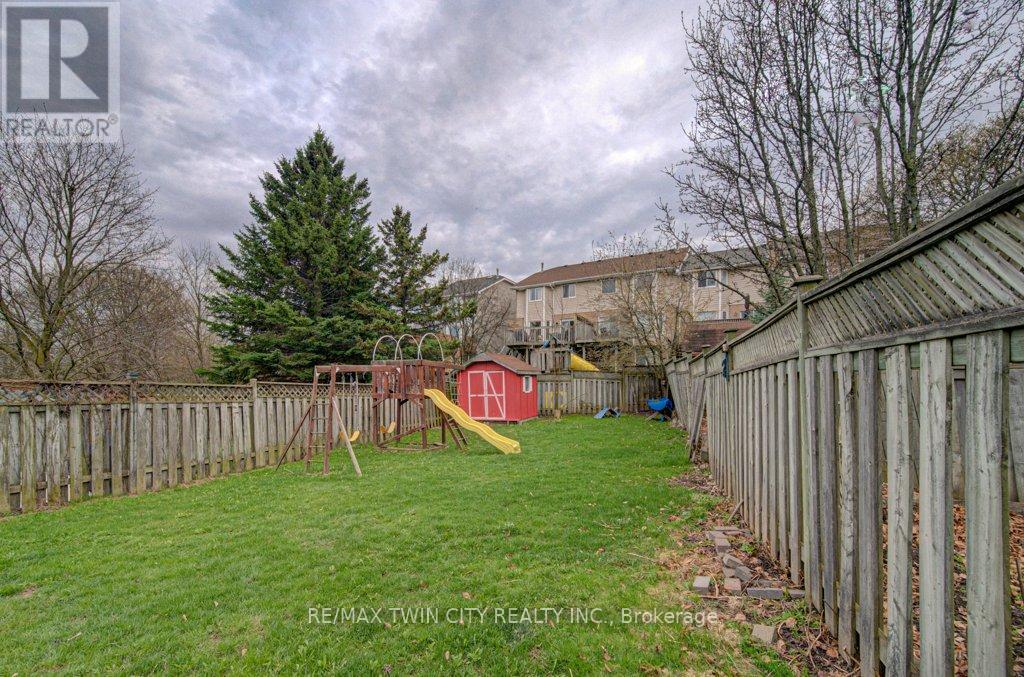 237b Thistleglen Place, Waterloo, Ontario  N2T 2A6 - Photo 33 - X13142468