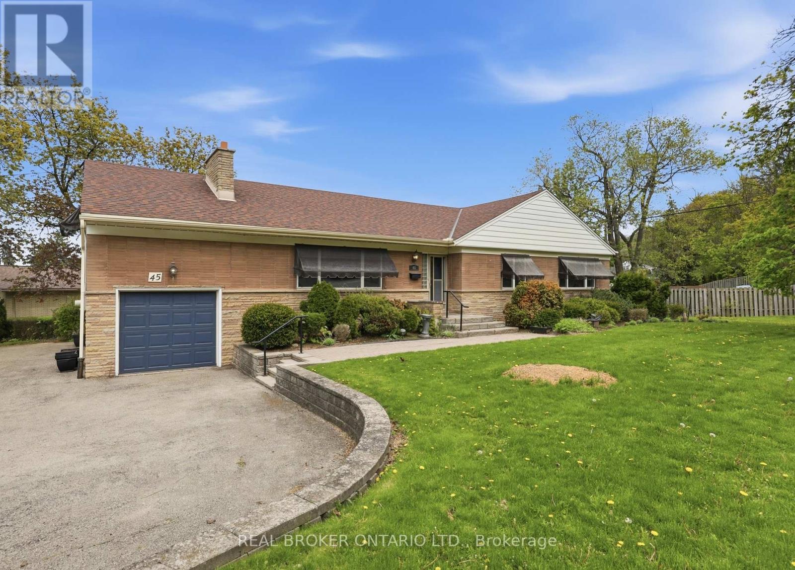 45 NEW MOUNTAIN ROAD, Hamilton, Ontario
