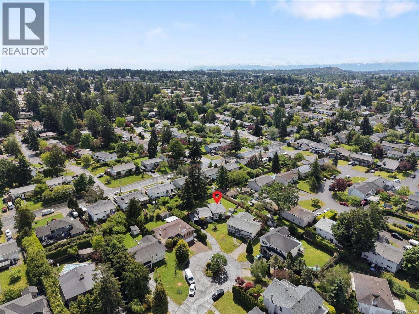 1582 Fremont Pl, Saanich, British Columbia  V8N 4Y5 - Photo 34 - 1036886