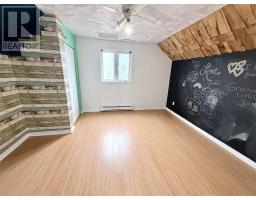 11 Crescent Heights