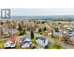 11 Crescent Heights