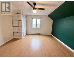 11 Crescent Heights