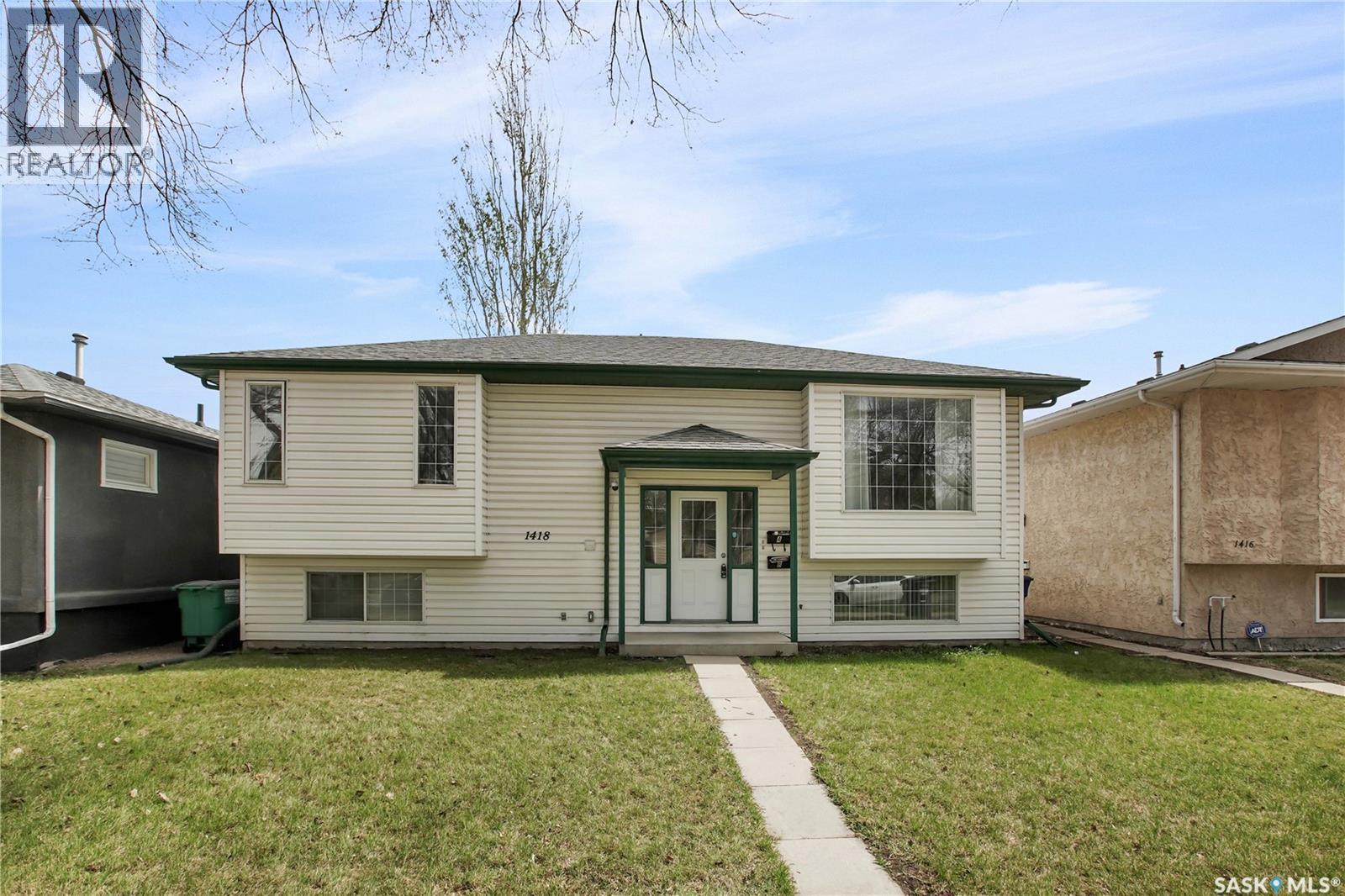 1418 B AVENUE N, Saskatoon, Saskatchewan