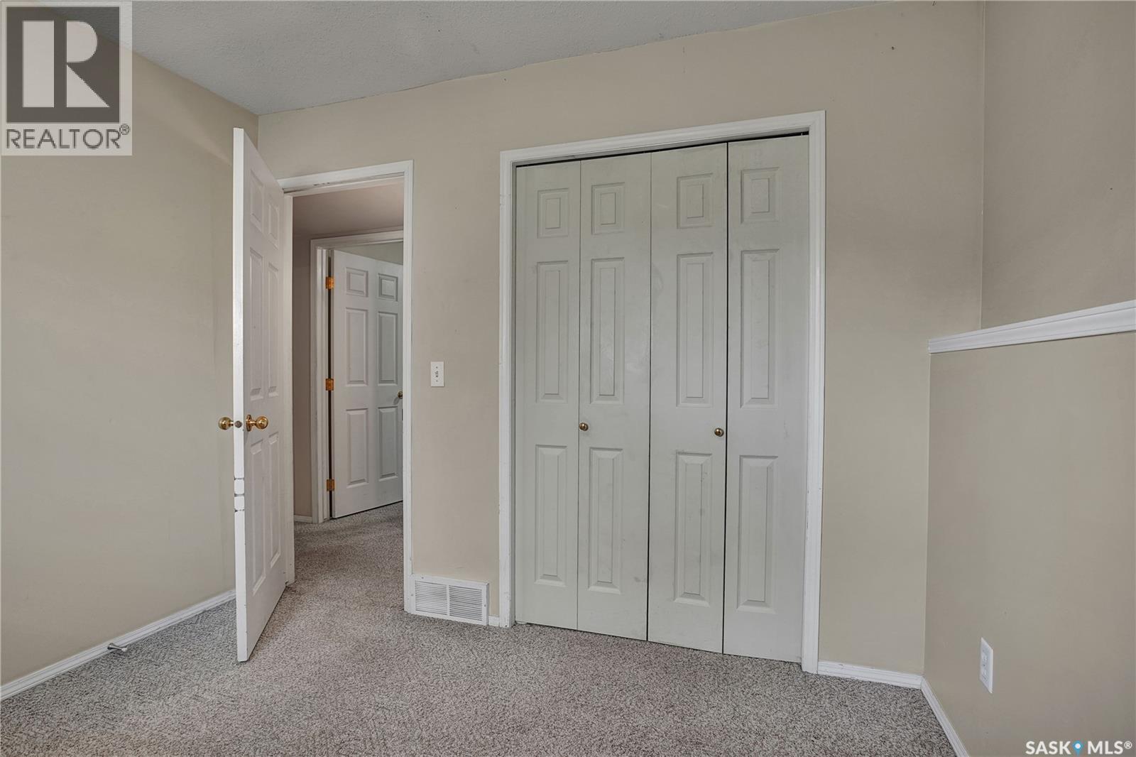 1418 B Avenue N, Saskatoon, Saskatchewan  S7L 1G8 - Photo 26 - SK036355