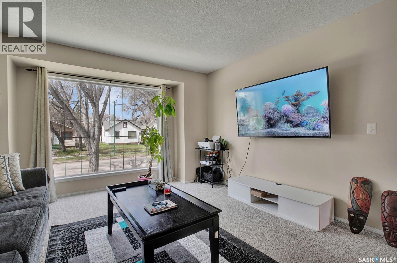 1418 B Avenue N, Saskatoon, Saskatchewan  S7L 1G8 - Photo 4 - SK036355