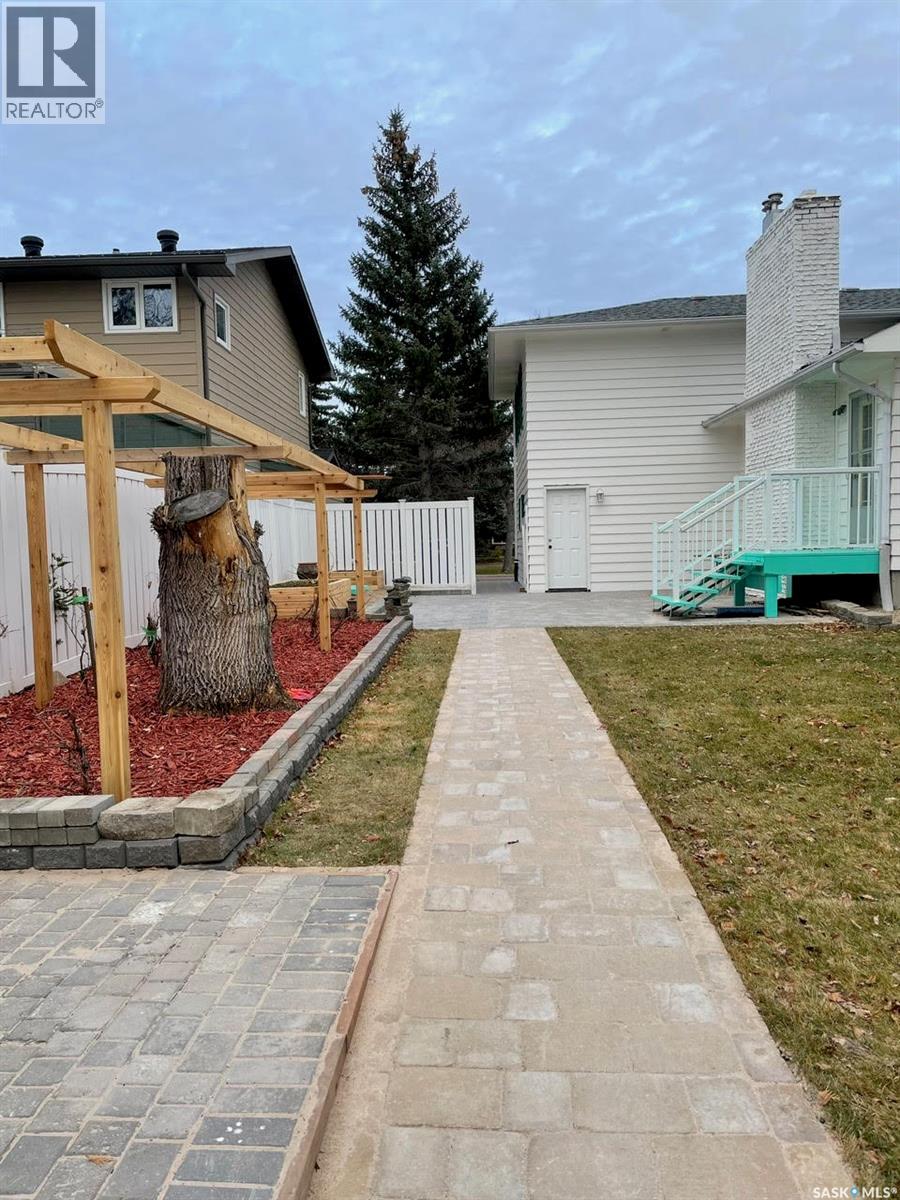6 Hogarth Place, Regina, Saskatchewan  S4S 4J8 - Photo 35 - SK036334