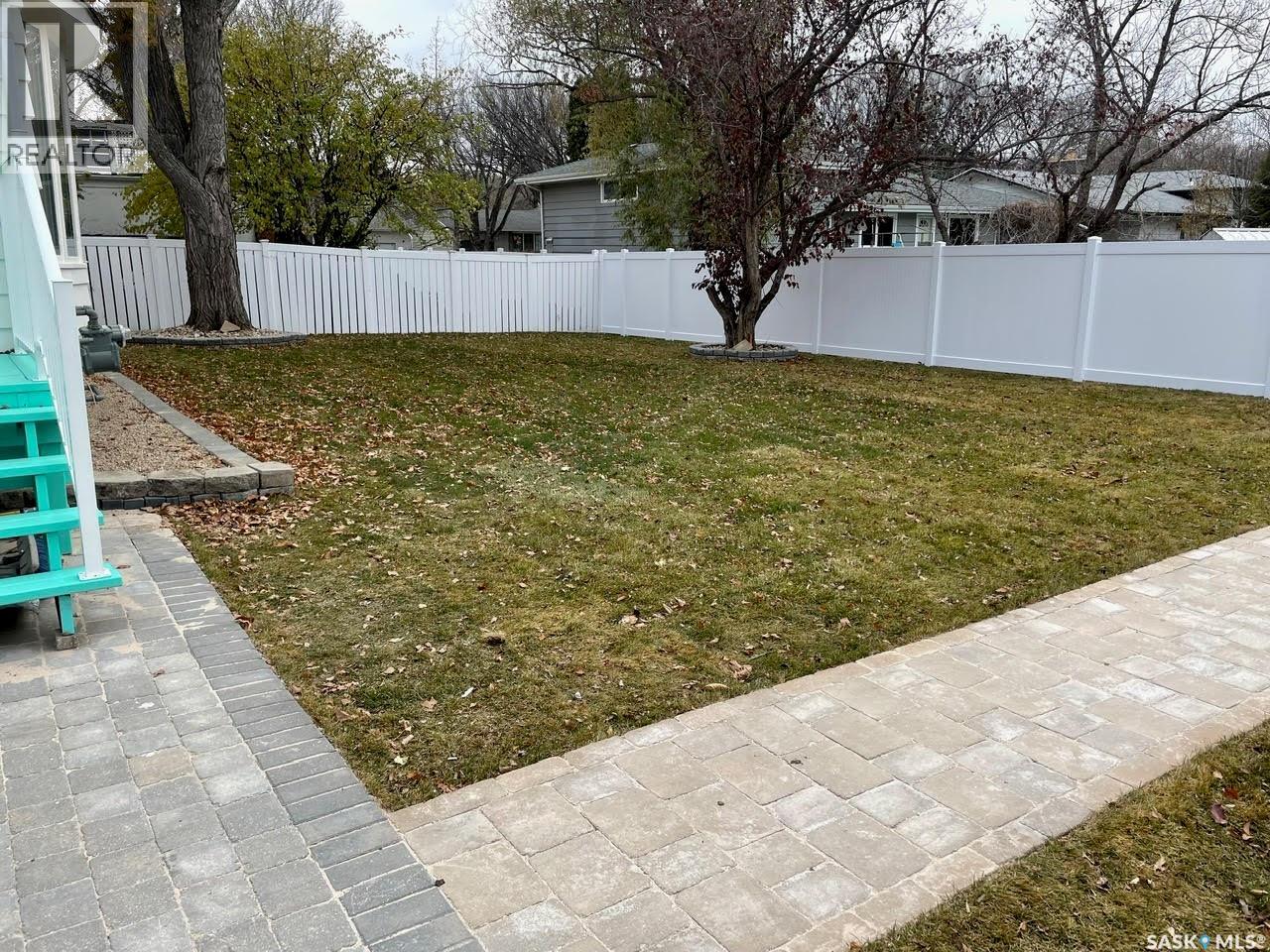 6 Hogarth Place, Regina, Saskatchewan  S4S 4J8 - Photo 37 - SK036334