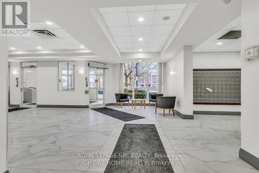 223 - 650 Lawrence Avenue W, Toronto, Ontario  M6A 3E8 - Photo 20 - C12712514
