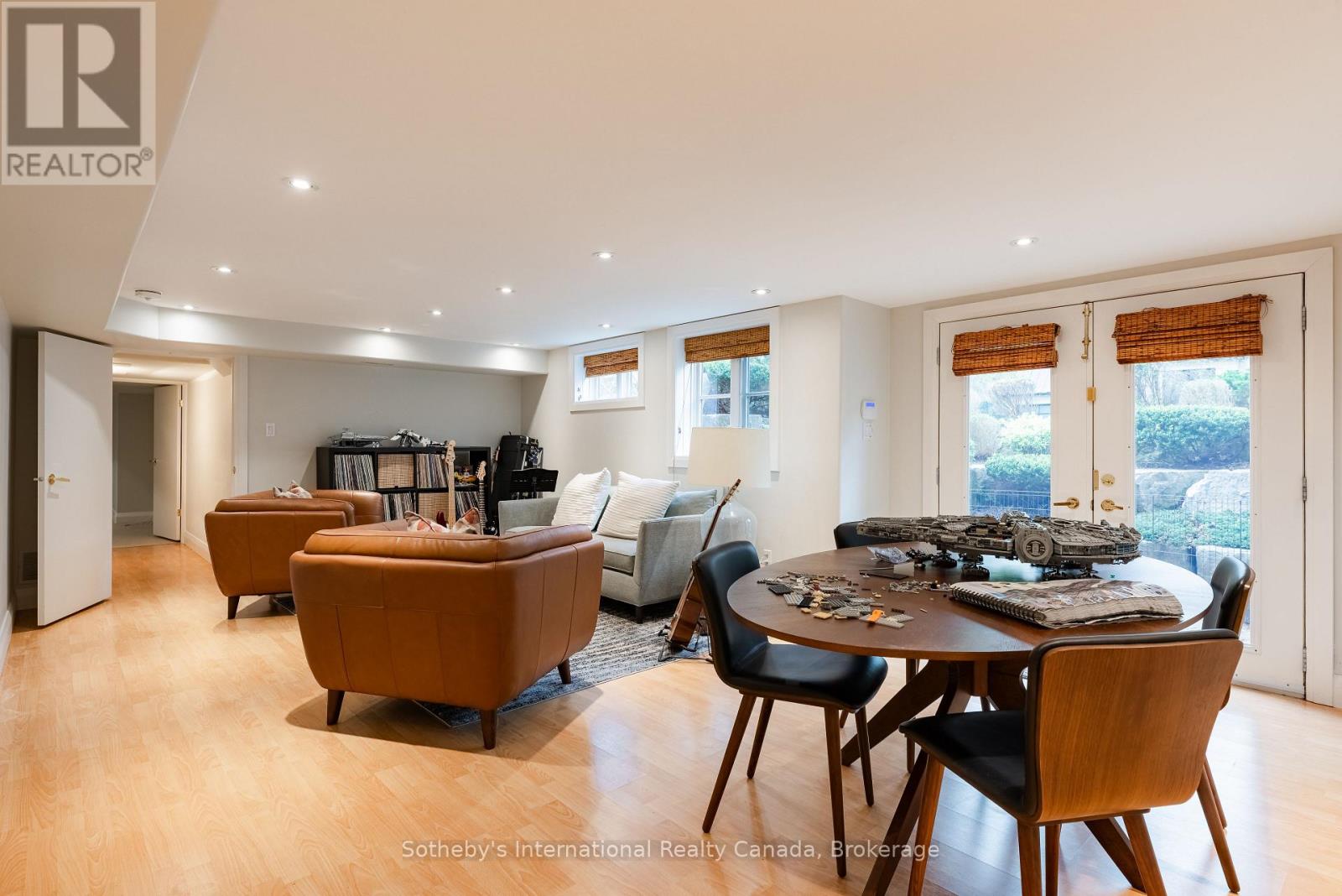 237 Burgundy Drive, Oakville, Ontario  L6J 4G2 - Photo 37 - W13142768