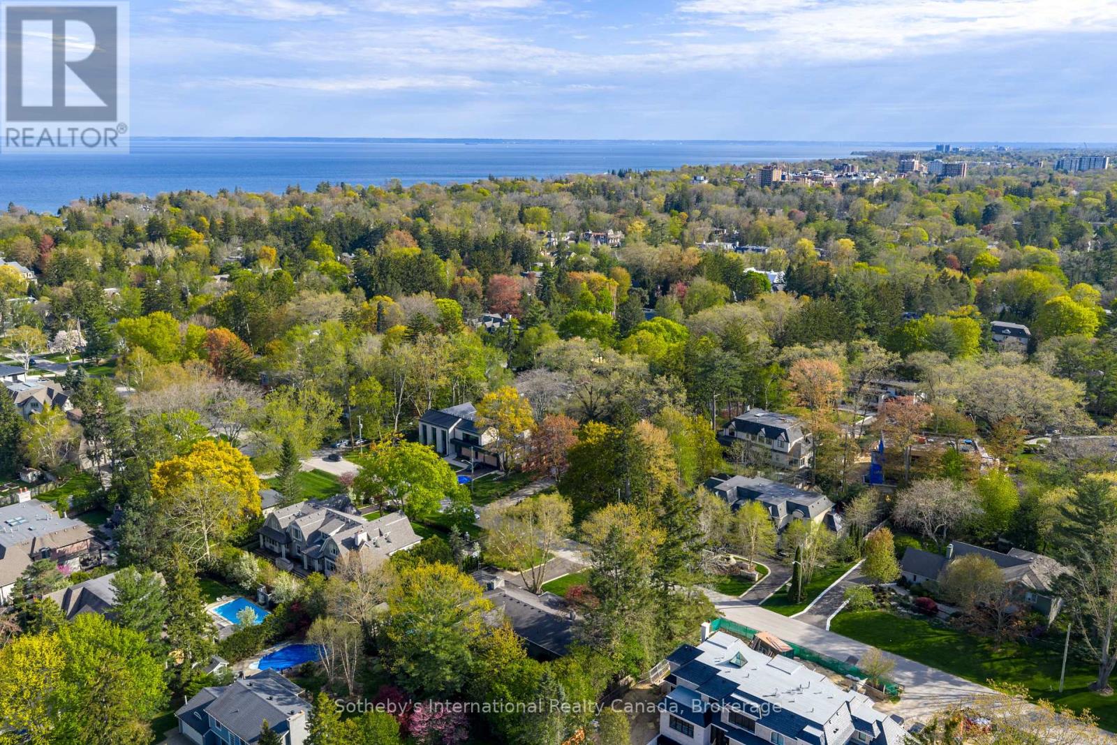 237 Burgundy Drive, Oakville, Ontario  L6J 4G2 - Photo 46 - W13142768