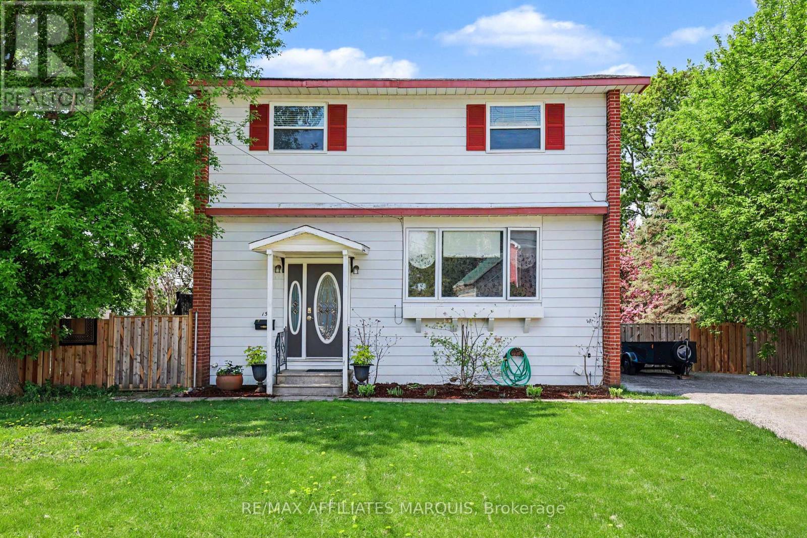 15 Philip Street, Smiths Falls, Ontario  K7A 3L7 - Photo 1 - X13134182