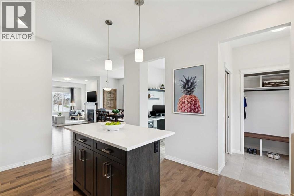 8 Walgrove Green Se, Calgary, Alberta  T2X 2H8 - Photo 17 - A2305547