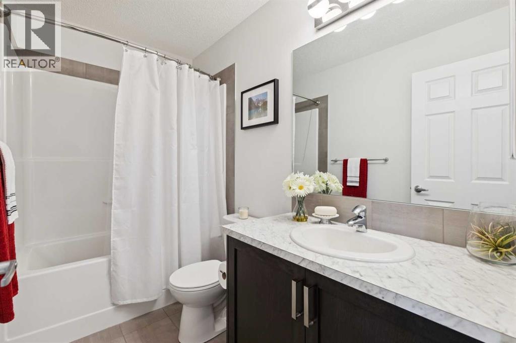 8 Walgrove Green Se, Calgary, Alberta  T2X 2H8 - Photo 27 - A2305547