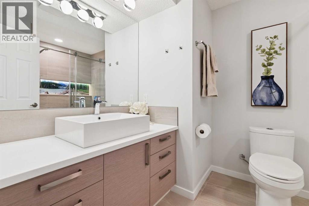 8 Walgrove Green Se, Calgary, Alberta  T2X 2H8 - Photo 31 - A2305547