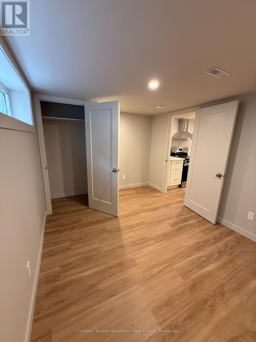 22 Skov Crescent, Guelph, Ontario  N1E 4B7 - Photo 8 - X13142550