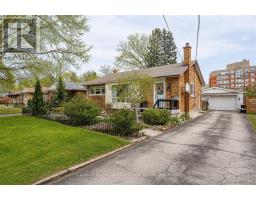 22 SKOV CRESCENT, Guelph, Ontario
