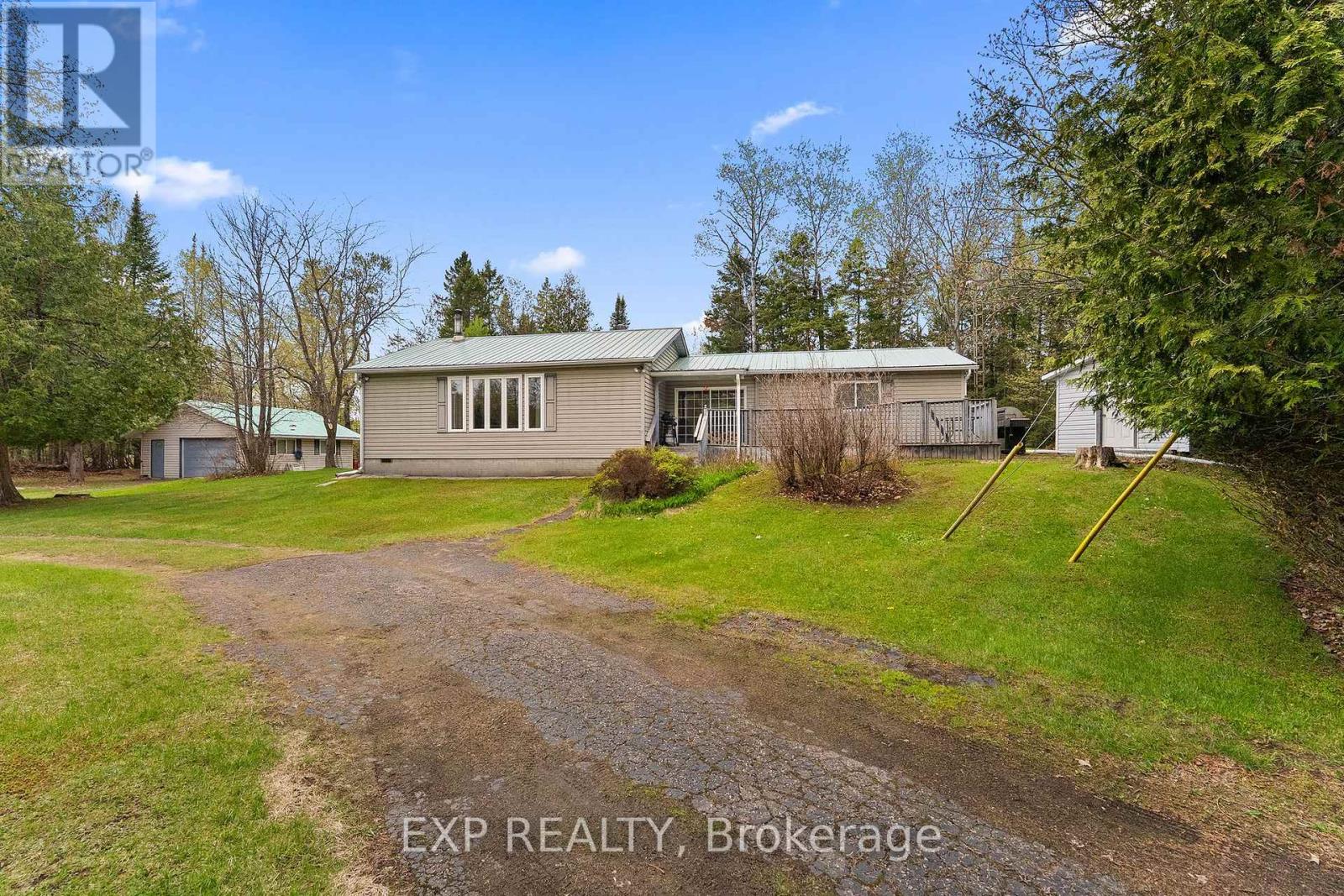 6015 Centennial Drive, Greater Madawaska, Ontario  K0J 2R0 - Photo 3 - X13142690