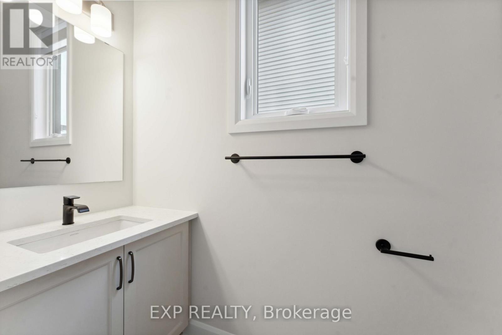 934 Clarkia Street, Ottawa, Ontario  K1T 0Y1 - Photo 20 - X13142548