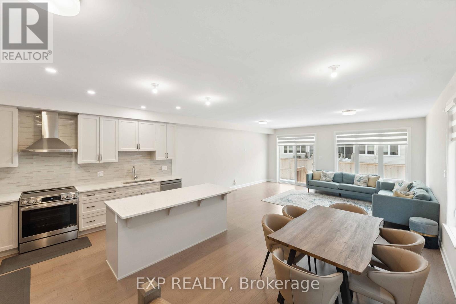 934 Clarkia Street, Ottawa, Ontario  K1T 0Y1 - Photo 30 - X13142548