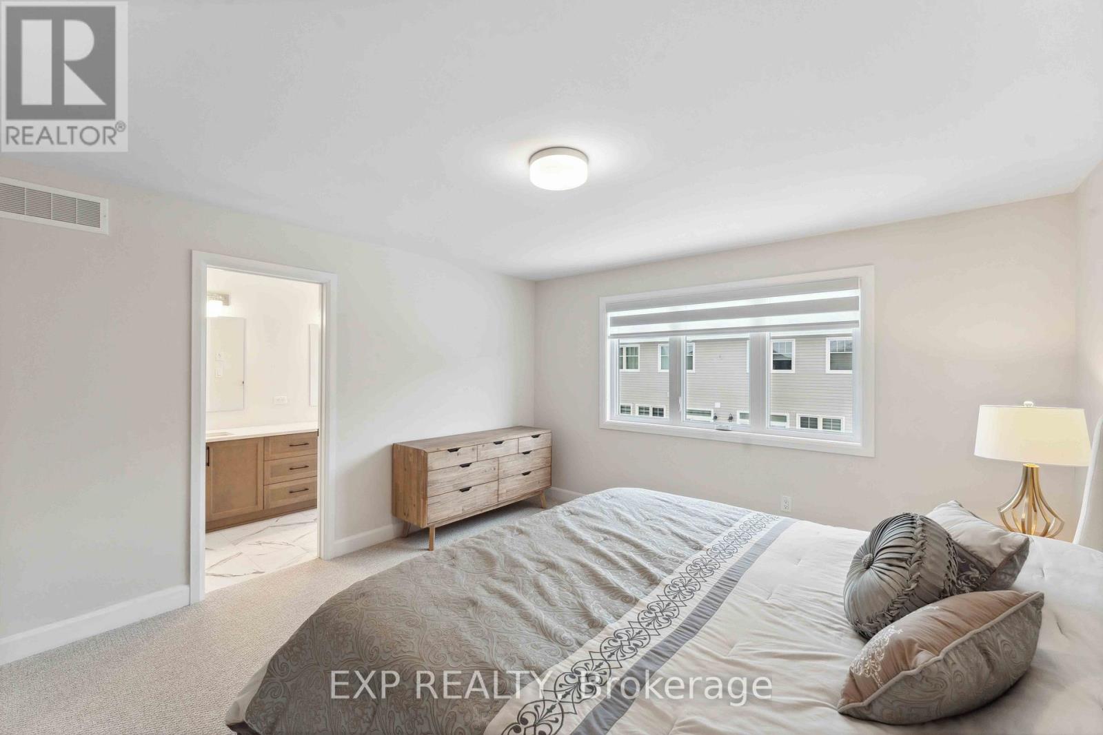 934 Clarkia Street, Ottawa, Ontario  K1T 0Y1 - Photo 14 - X13142556