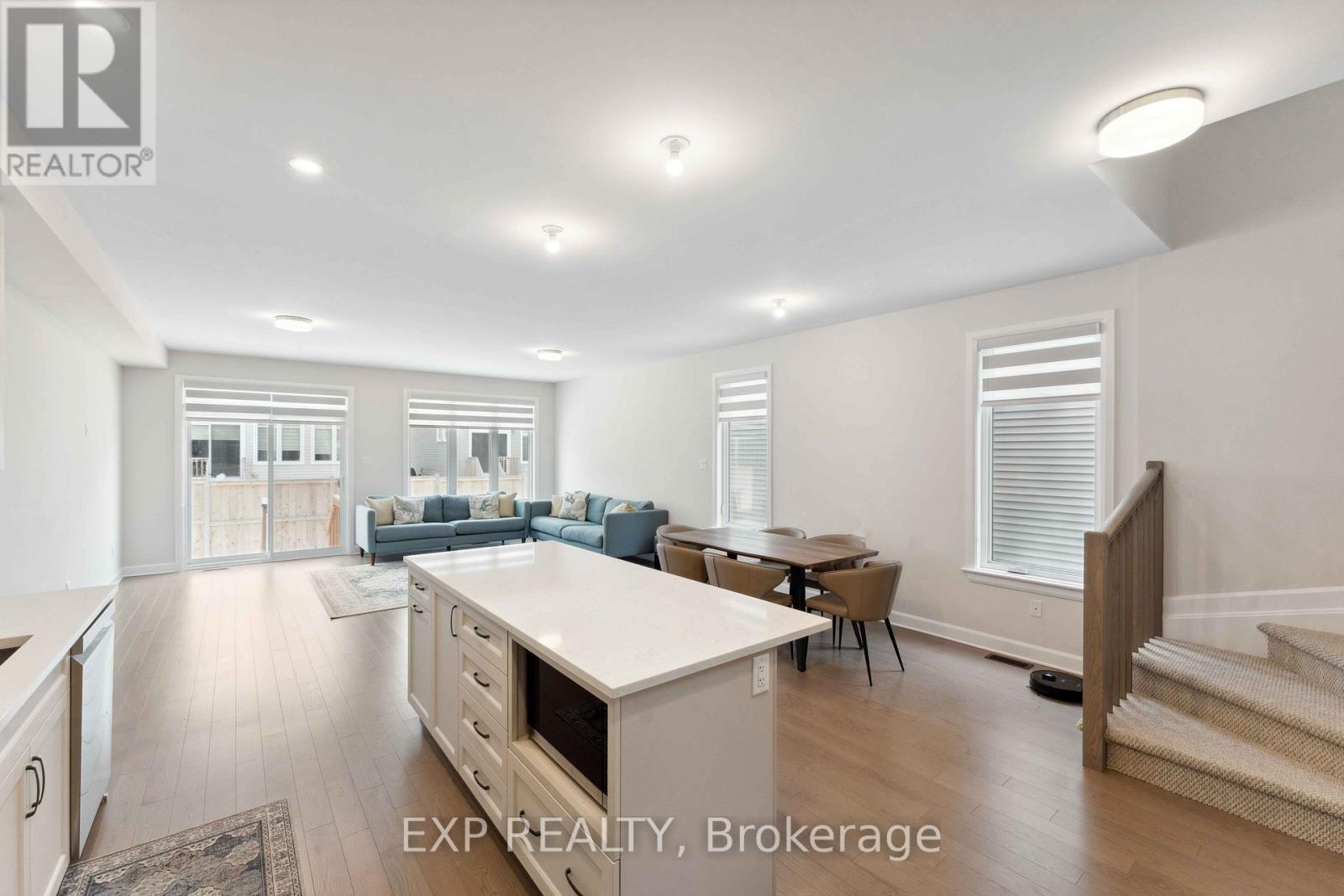 934 Clarkia Street, Ottawa, Ontario  K1T 0Y1 - Photo 28 - X13142556